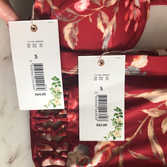 Pair of swimsuit - Picture 4 of 5